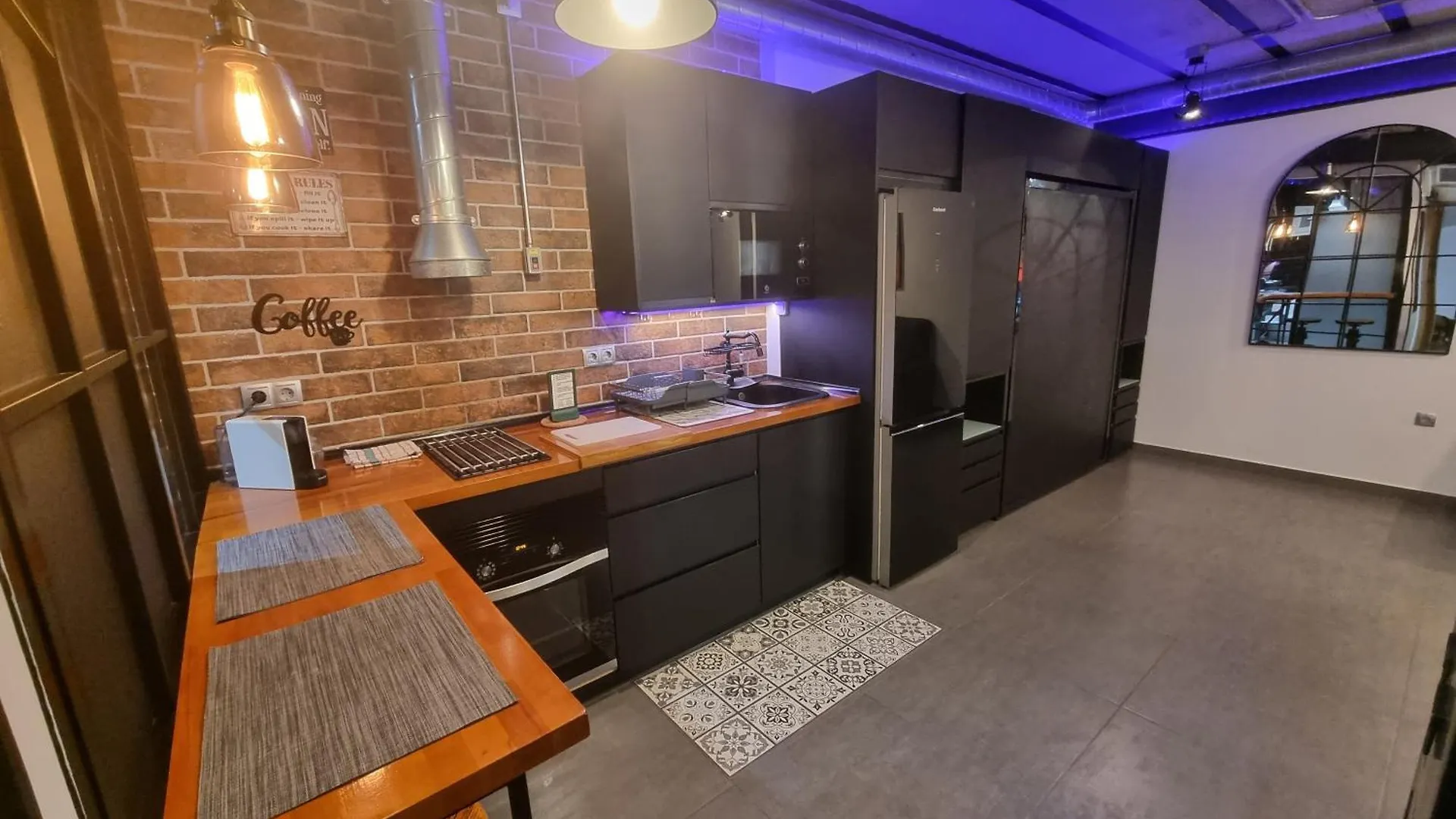 Apartment Estudio Pizarro Down Town Torremolinos Spain